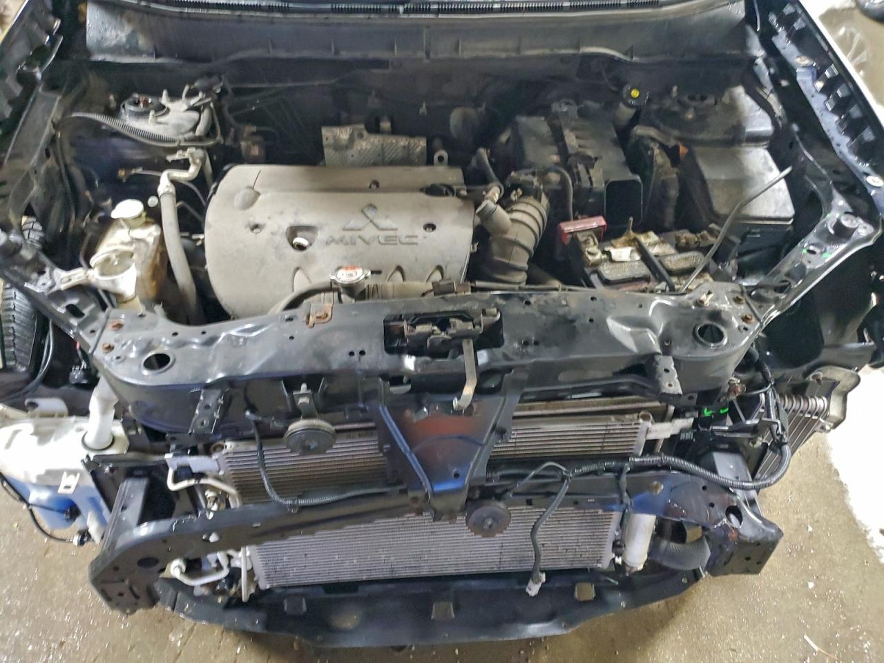 MITSUBISHI OUTLANDER ES