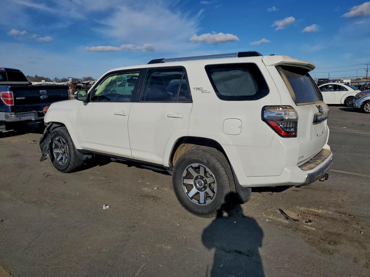 TOYOTA 4RUNNER SR5/SR5 PREMIUM