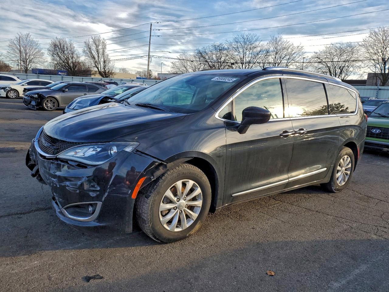 Lot #3316811425 2019 CHRYSLER PACIFICA T