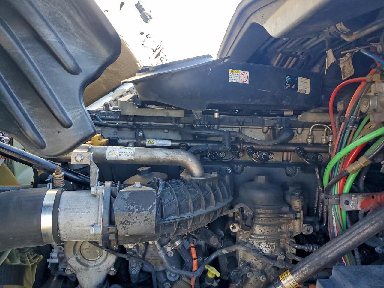 Lot #3310378966 2017 FREIGHTLINER CASCADIA 1