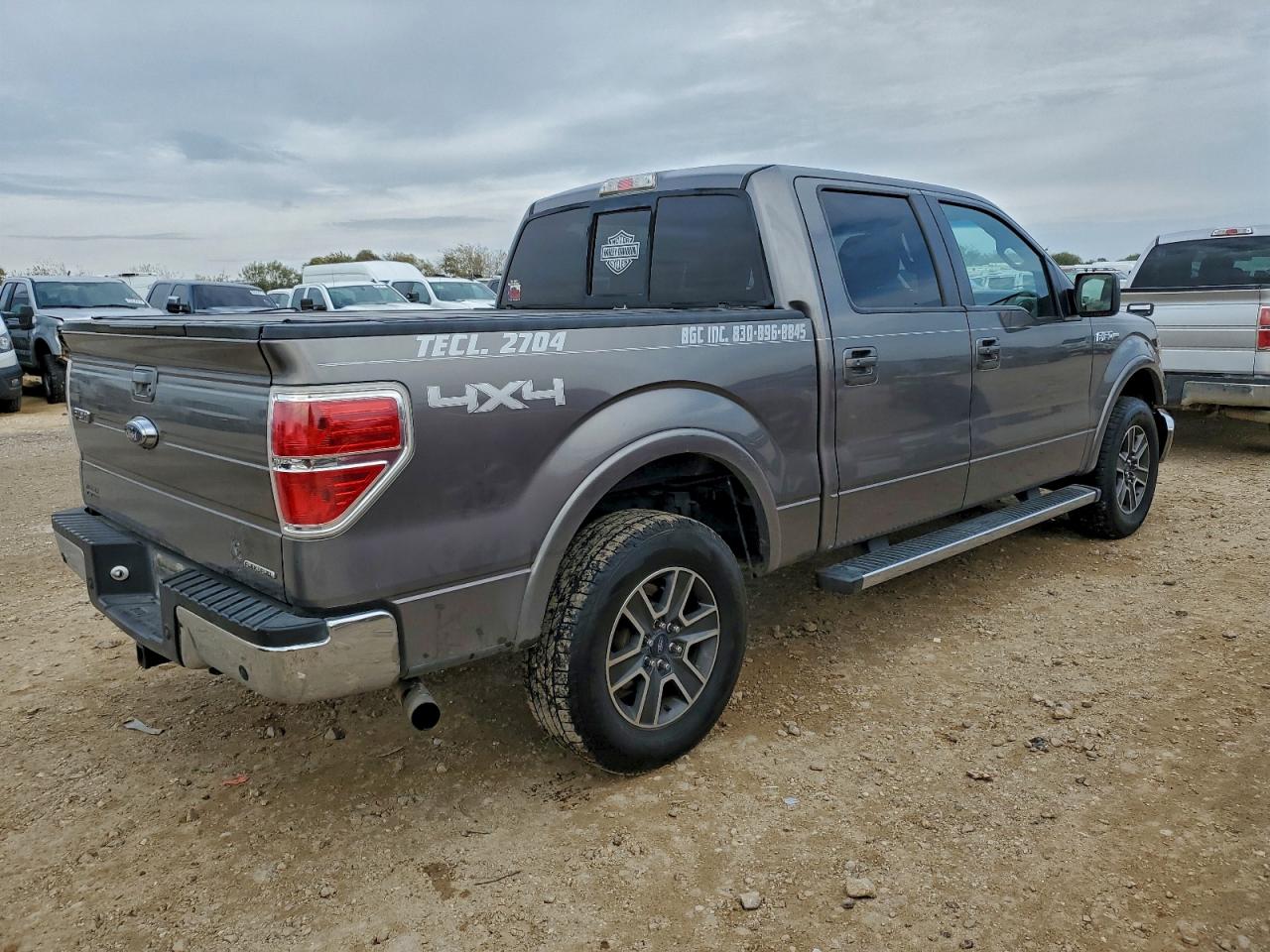 FORD F-150 SUPERCREW