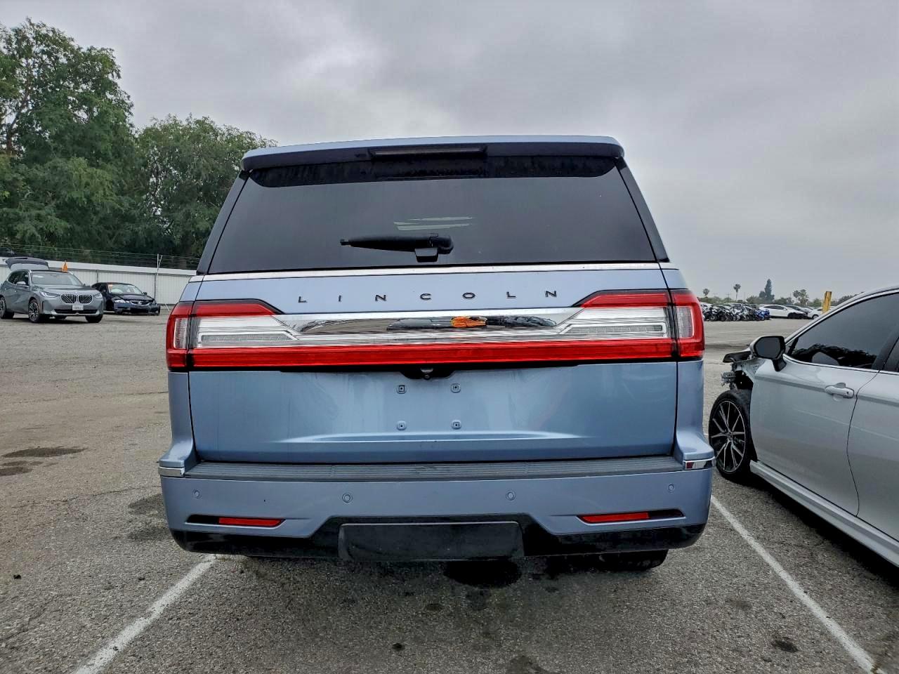 LINCOLN NAVIGATOR L BLACK LABEL