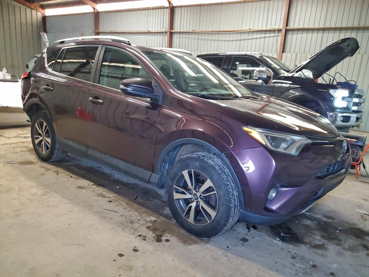 TOYOTA RAV4 XLE