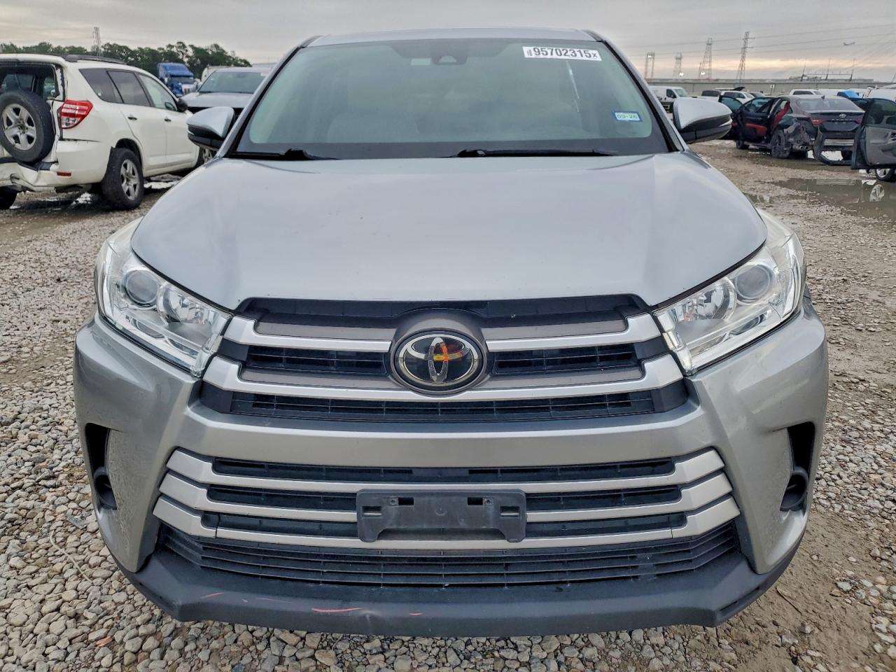 TOYOTA HIGHLANDER LE