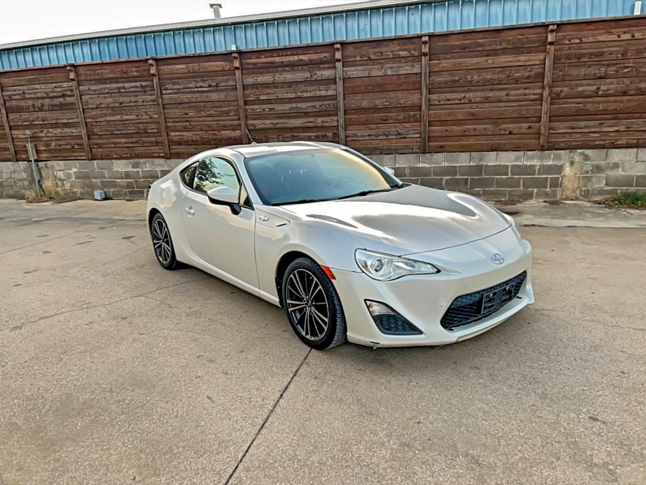 TOYOTA SCION FR-S
