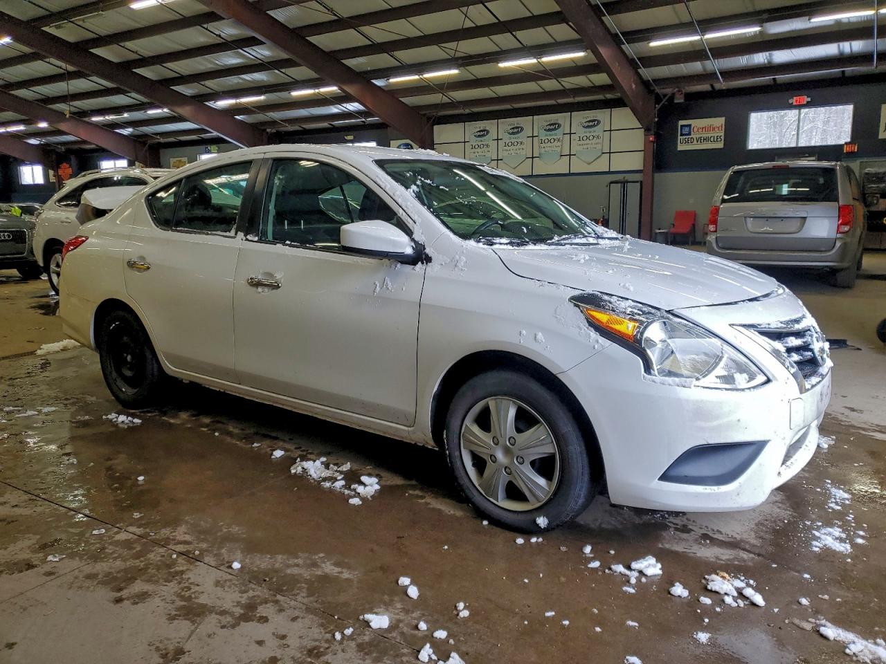 NISSAN VERSA S