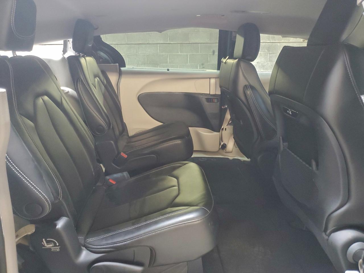 Lot #3303690028 2023 CHRYSLER PACIFICA T