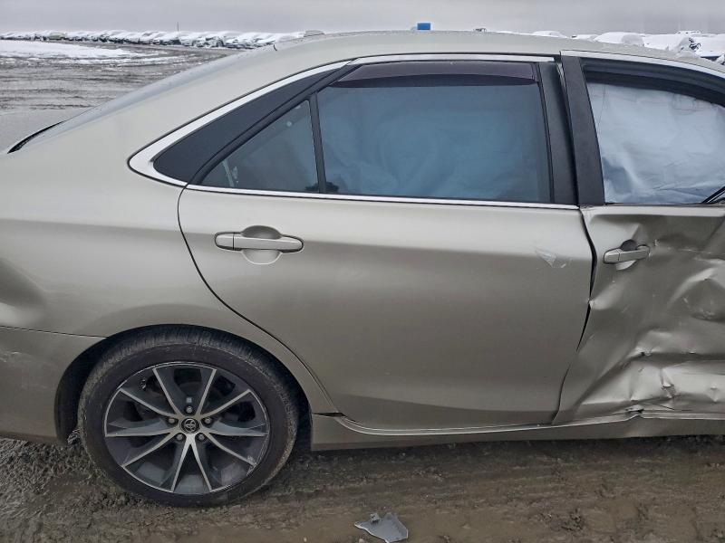 2015 TOYOTA CAMRY LE #3316837673