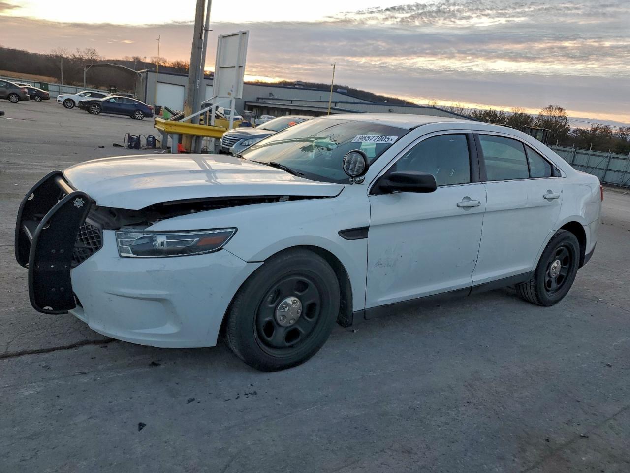 Lot #3316081242 2016 FORD TAURUS POL