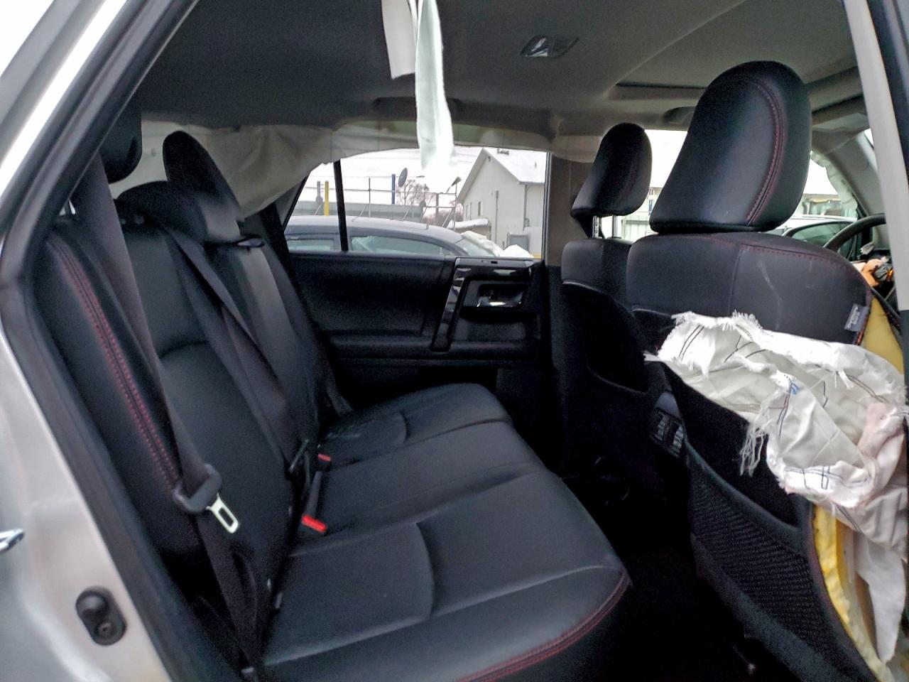 TOYOTA 4RUNNER SR5/SR5 PREMIUM