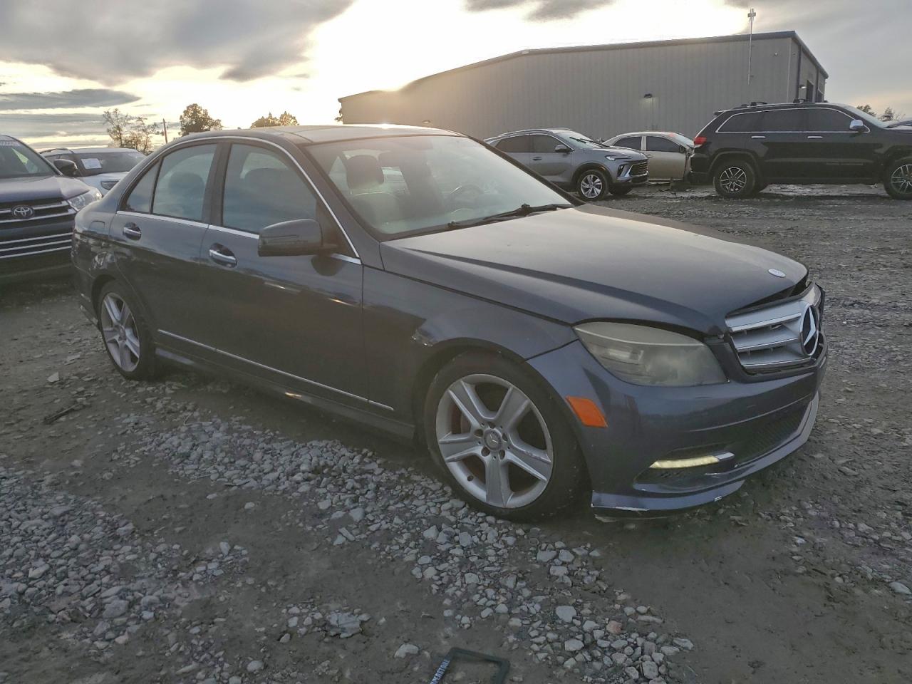 MERCEDES-BENZ C-CLASS 300