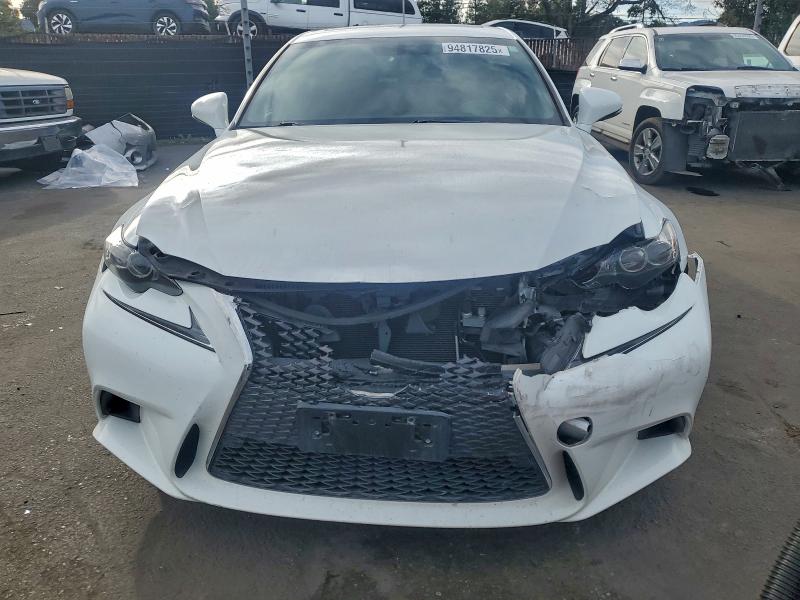 2016 LEXUS IS 200T #3304023604