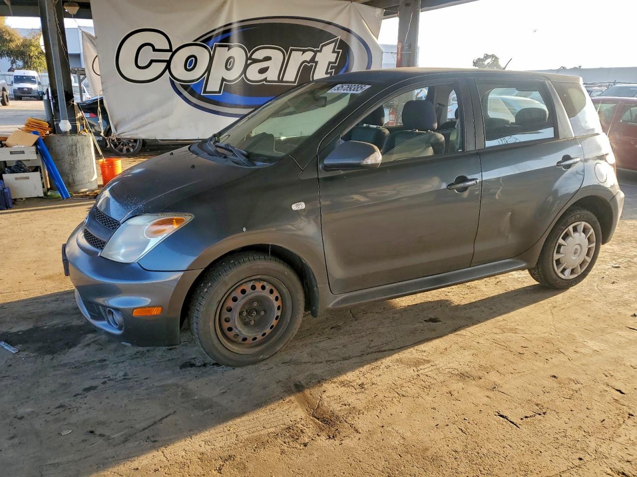 Lot #3305442186 2006 TOYOTA SCION XA