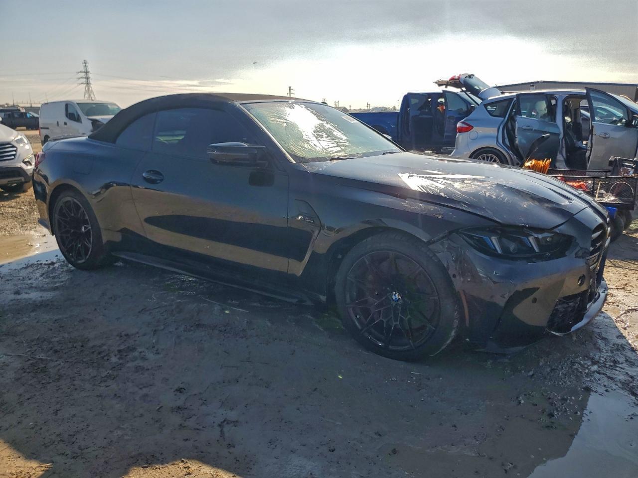 BMW M4 COMPETITION