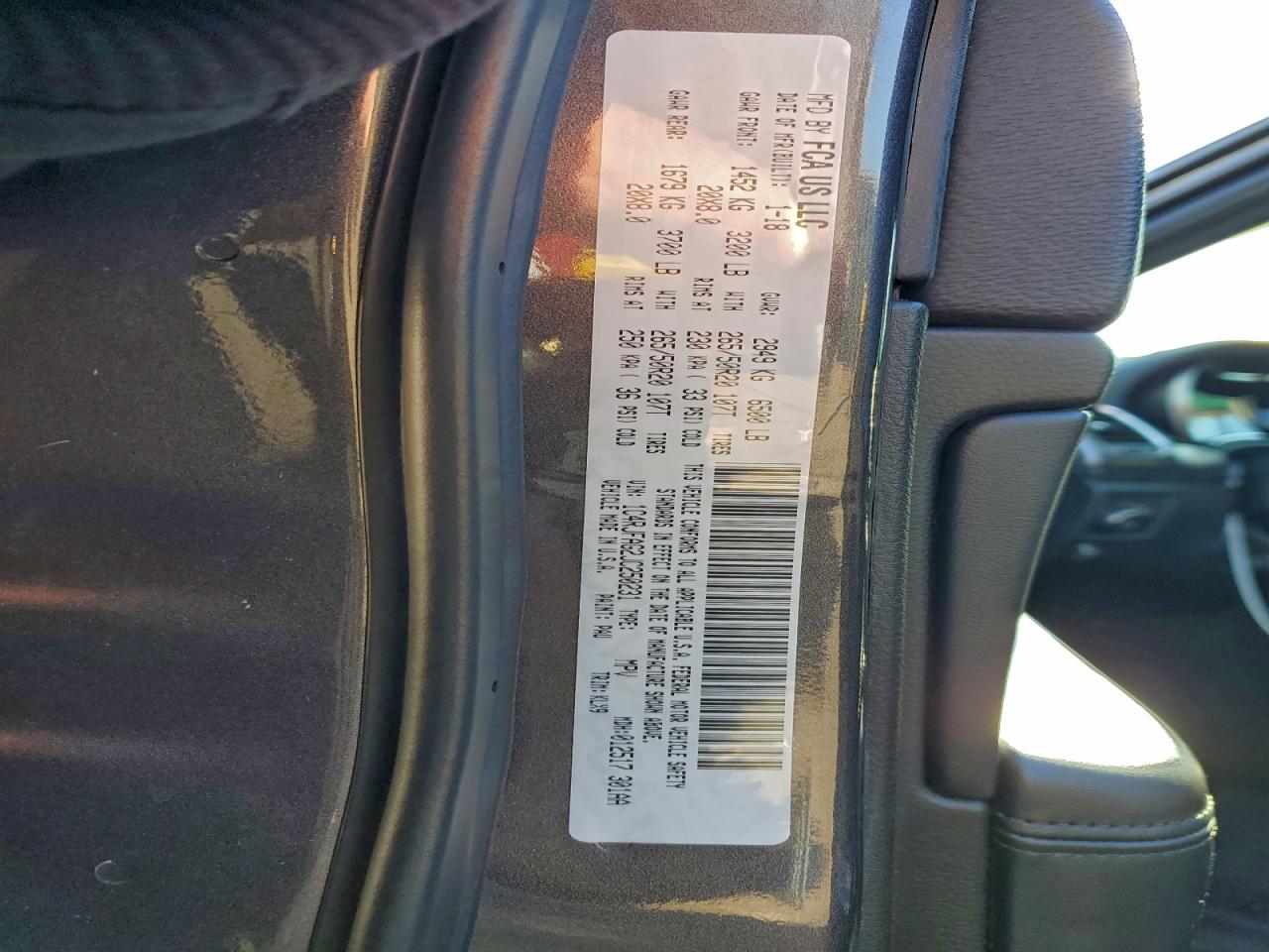 JEEP GRAND CHEROKEE LAREDO