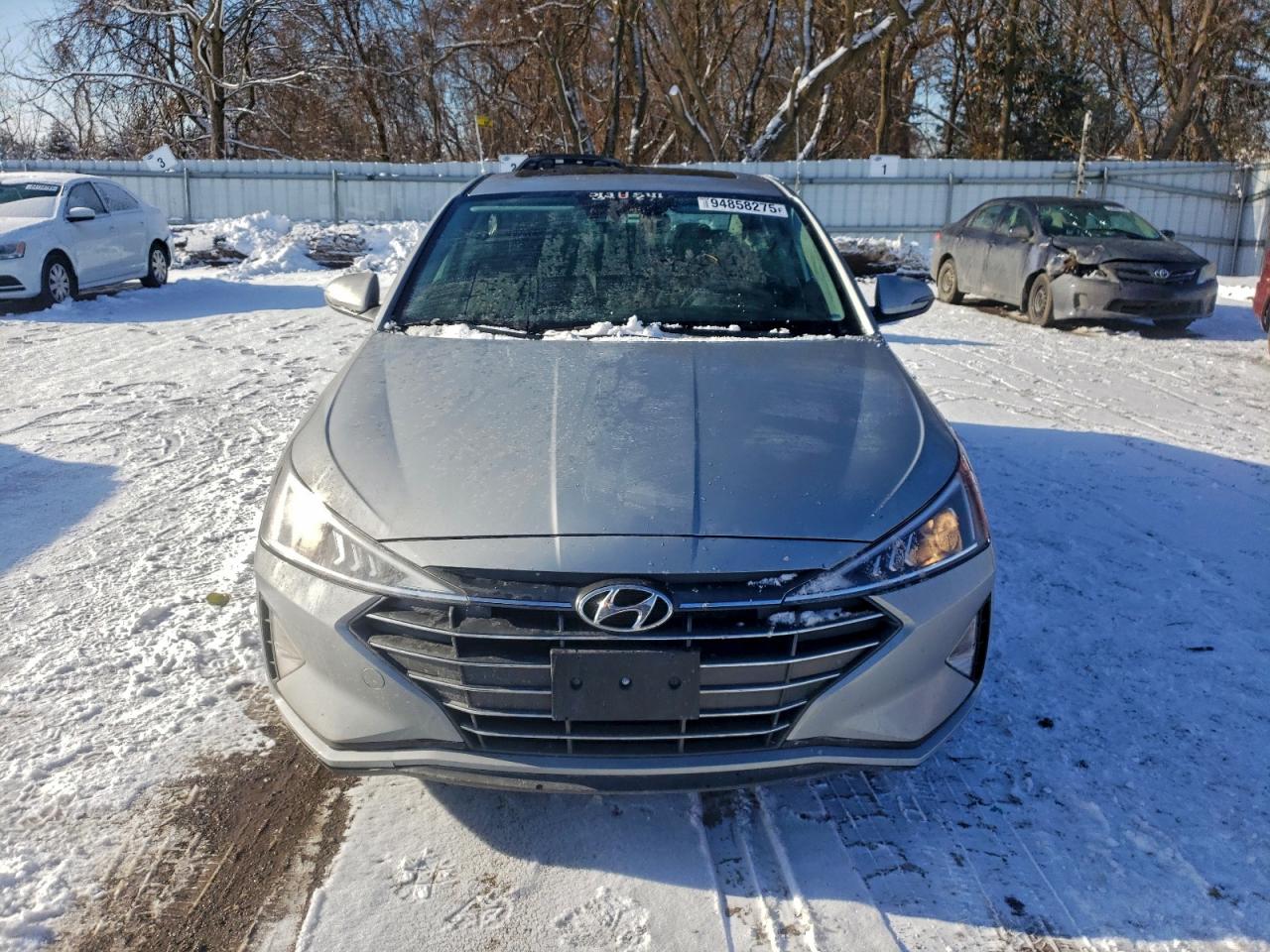 HYUNDAI ELANTRA SEL