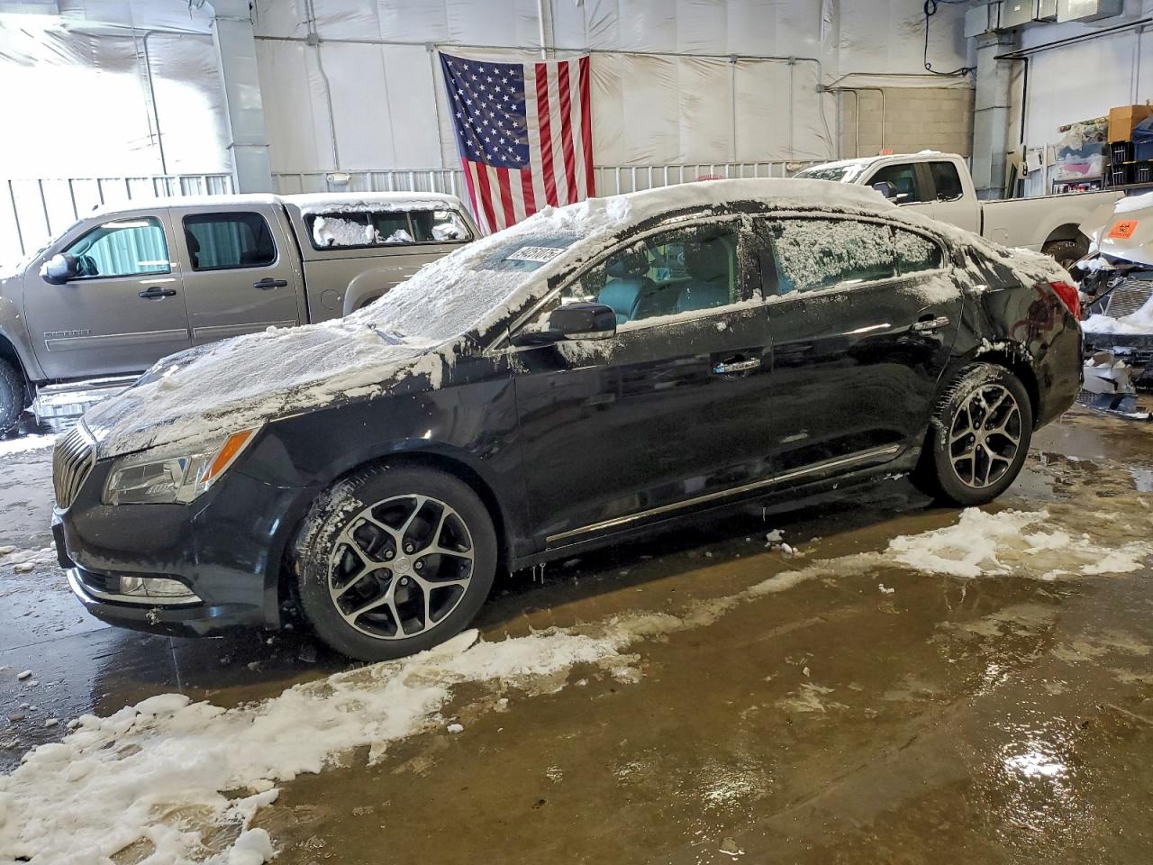 BUICK LACROSSE SPORT TOURING