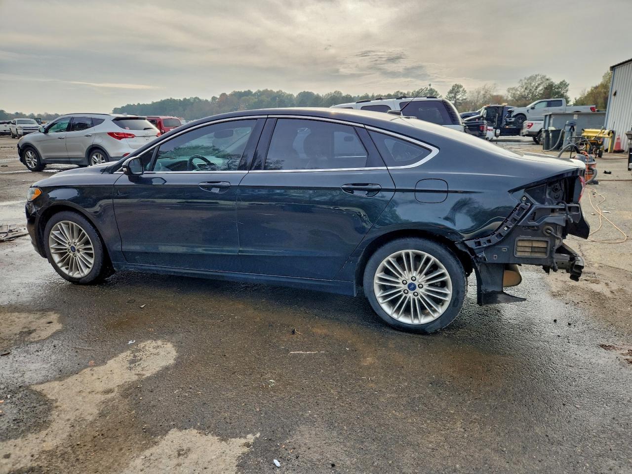 FORD FUSION SE