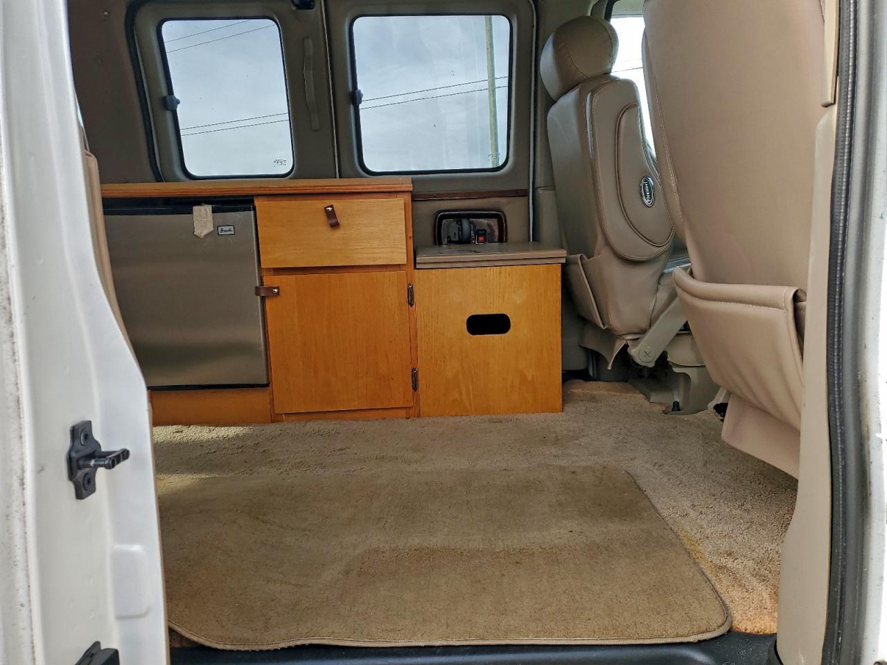 Lot #3301775361 2004 CHEVROLET EXPRESS G1