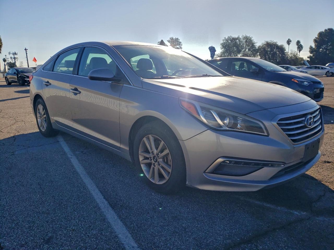 Lot #3302806910 2015 HYUNDAI SONATA SE