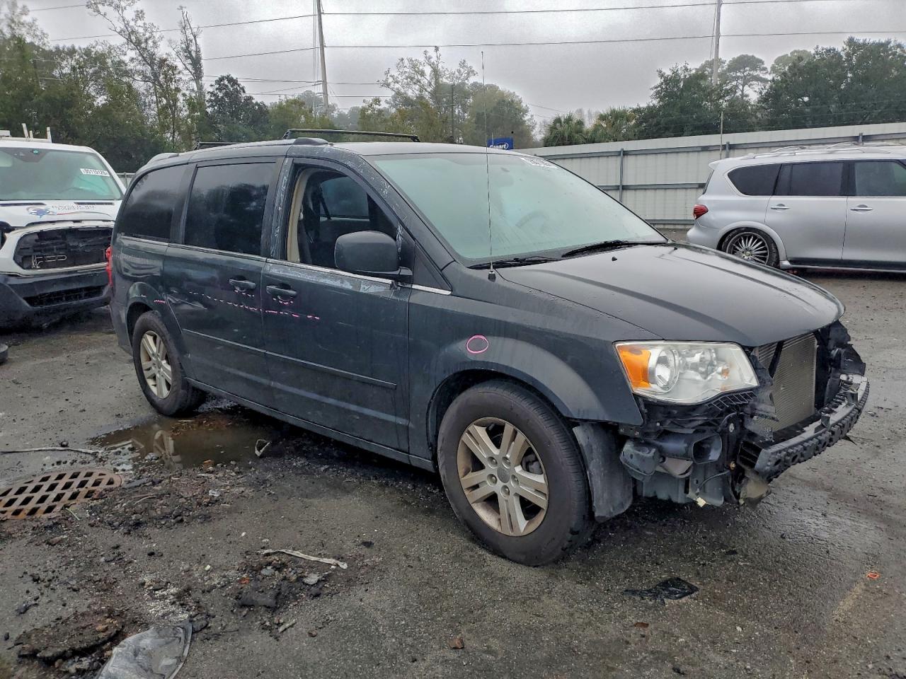 DODGE GRAND CARAVAN CREW