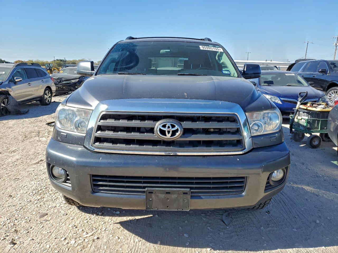 TOYOTA SEQUOIA SR5