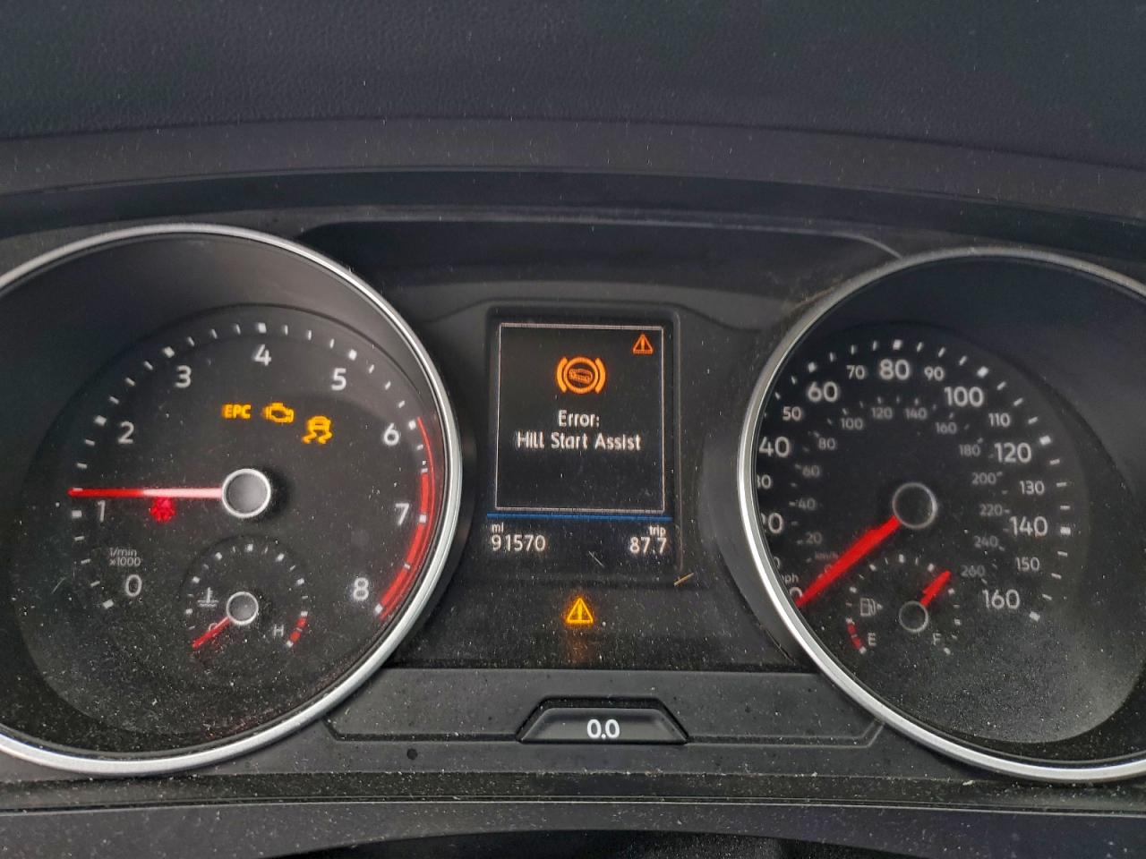 VOLKSWAGEN TIGUAN SE