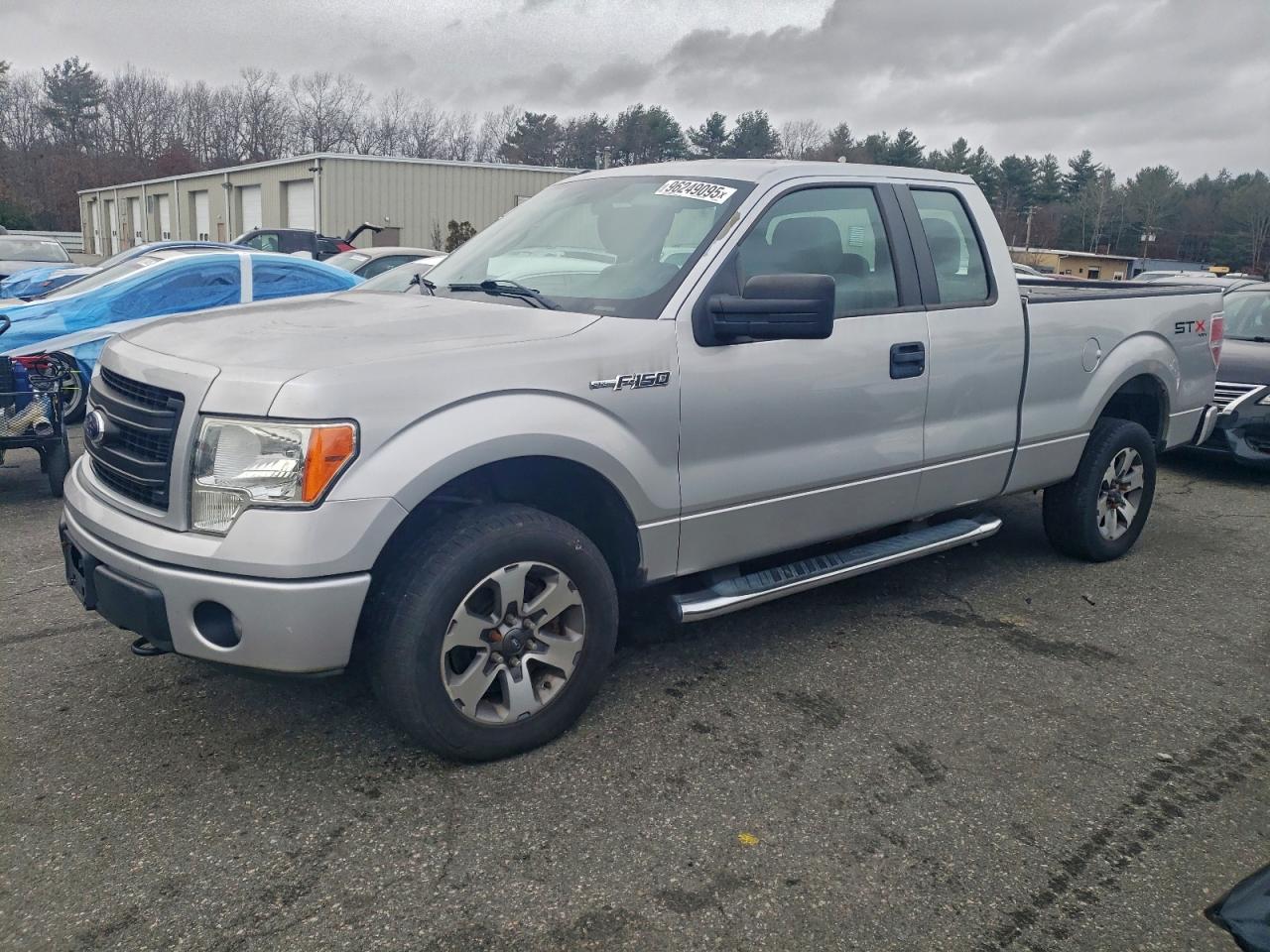 FORD F-150 SUPER CAB