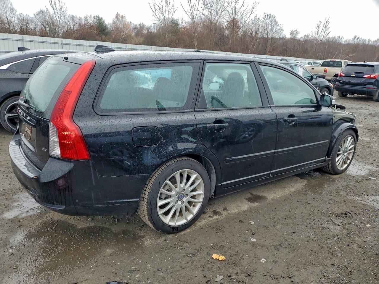 VOLVO V50 2.4I