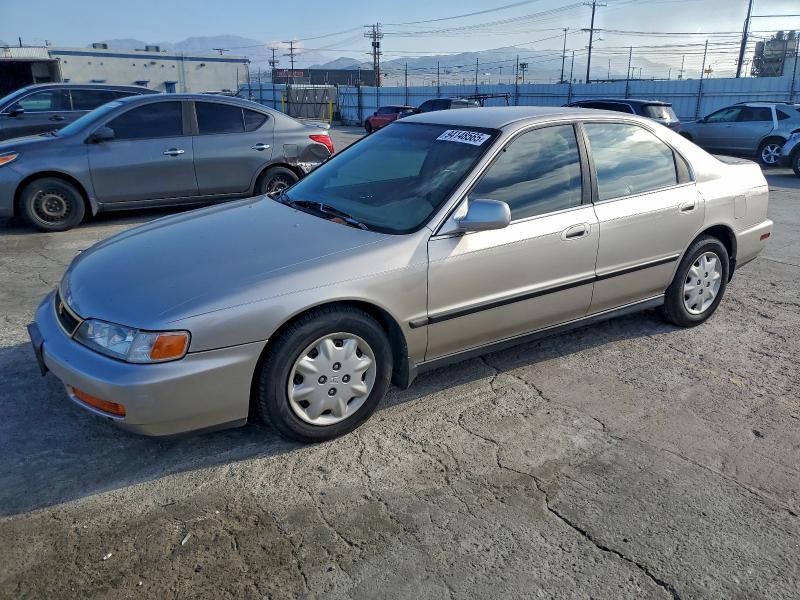 1996 HONDA ACCORD LX #3315989121