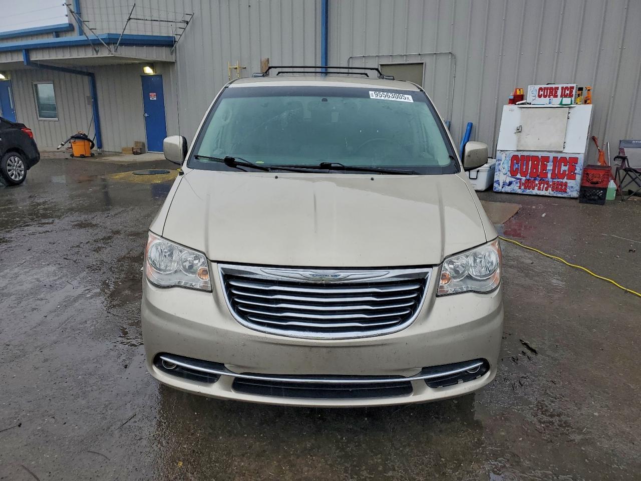 CHRYSLER TOWN & COUNTRY TOURING