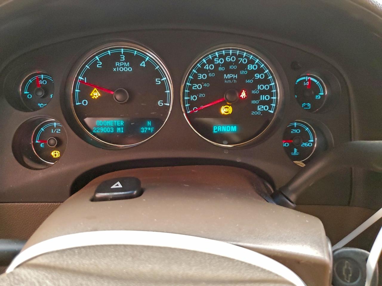 CHEVROLET TAHOE C1500 LTZ