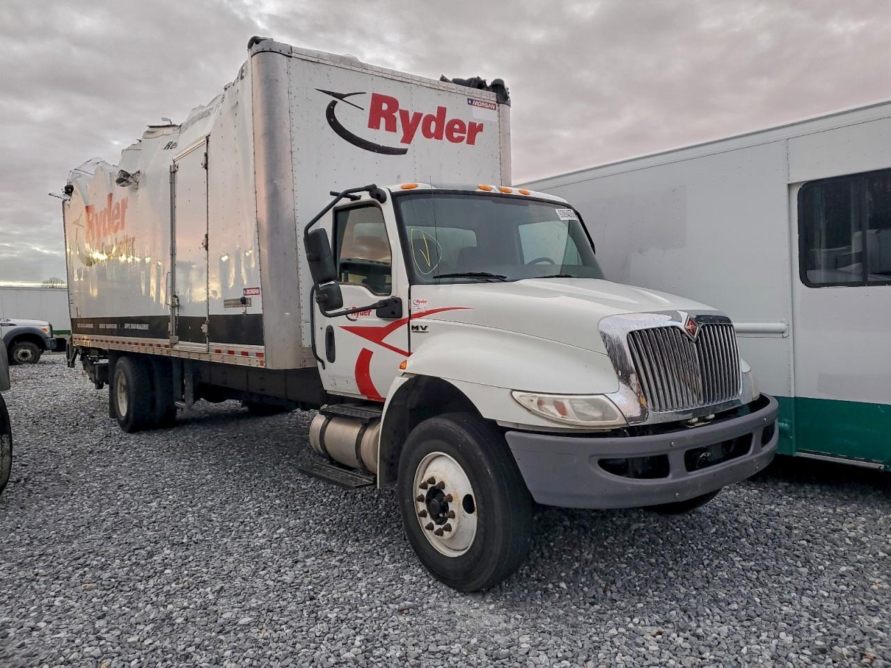 Lot #3310392969 2020 INTERNATIONAL MV607