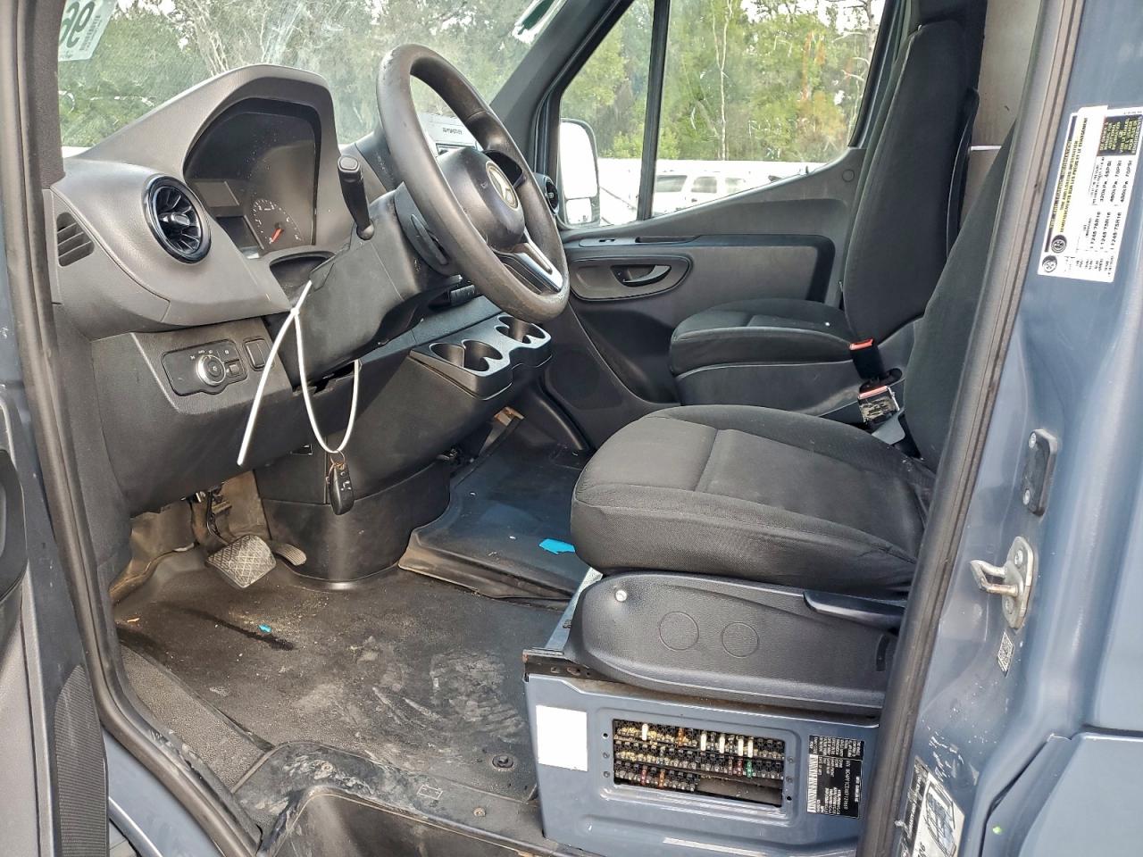 Lot #3318878966 2019 MERCEDES-BENZ SPRINTER 2