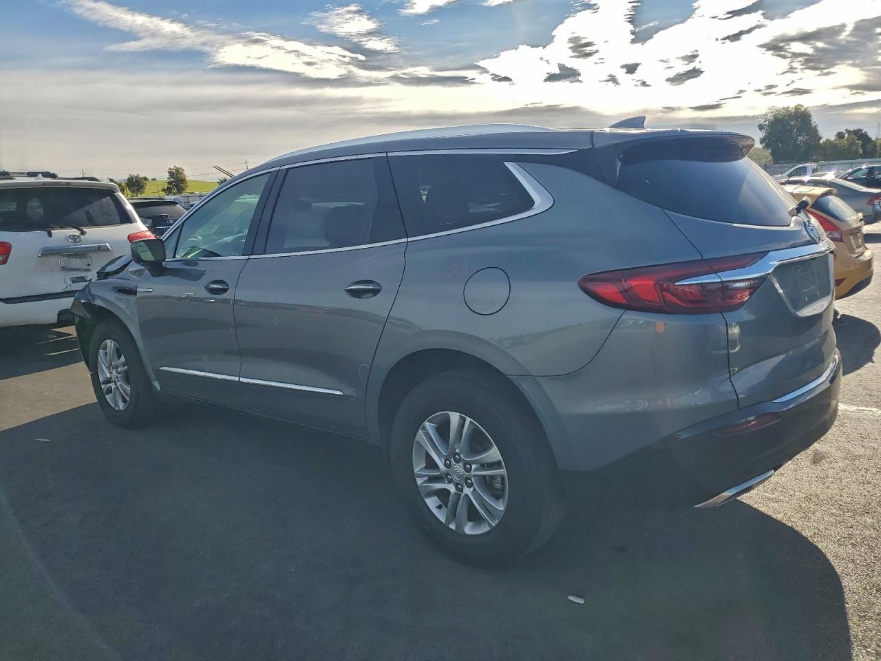BUICK ENCLAVE ESSENCE