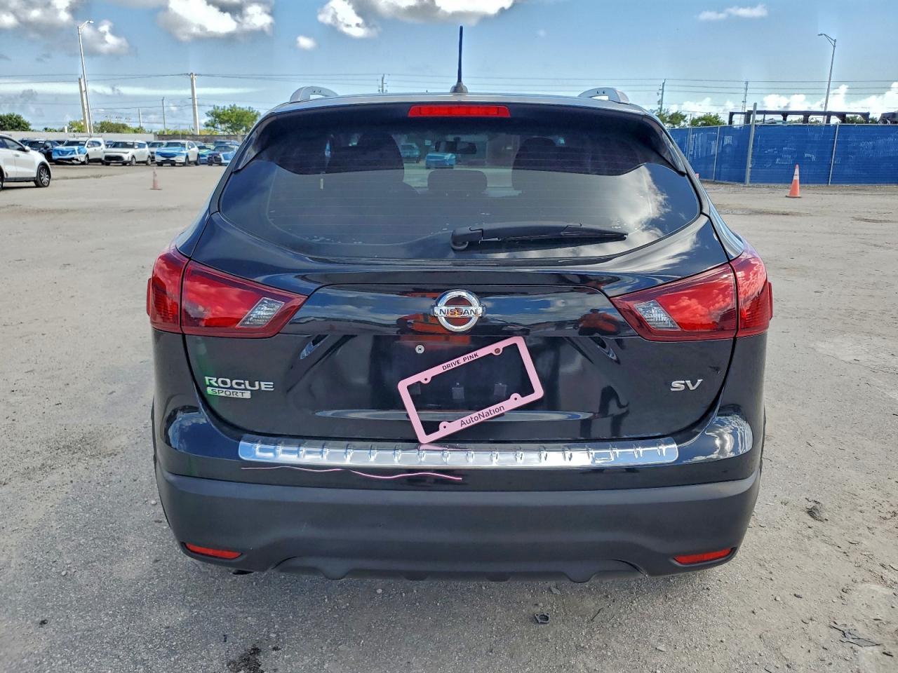 NISSAN ROGUE SPORT S