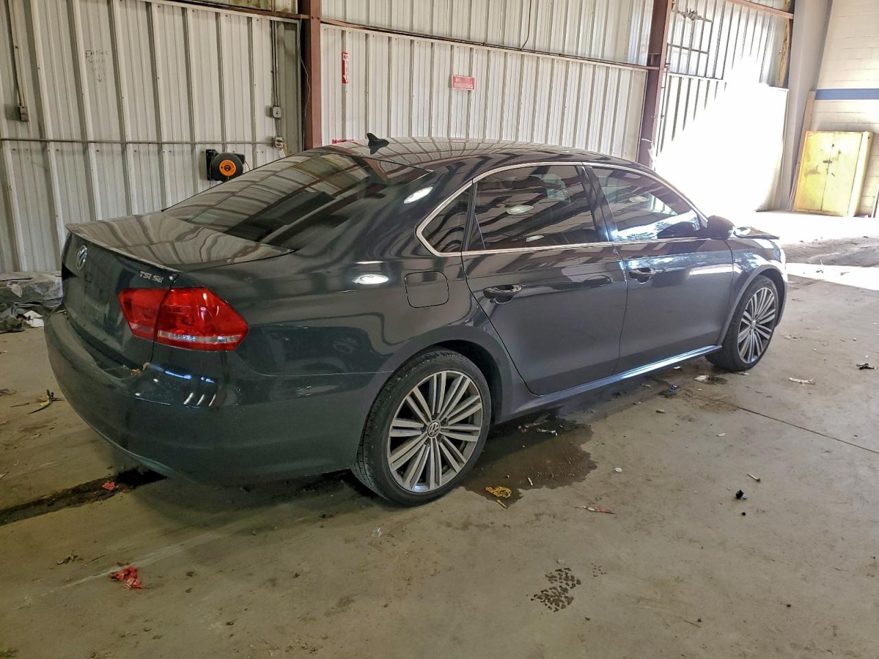 VOLKSWAGEN PASSAT SE