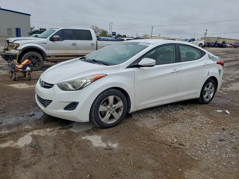 2013 HYUNDAI ELANTRA GL #3301885418
