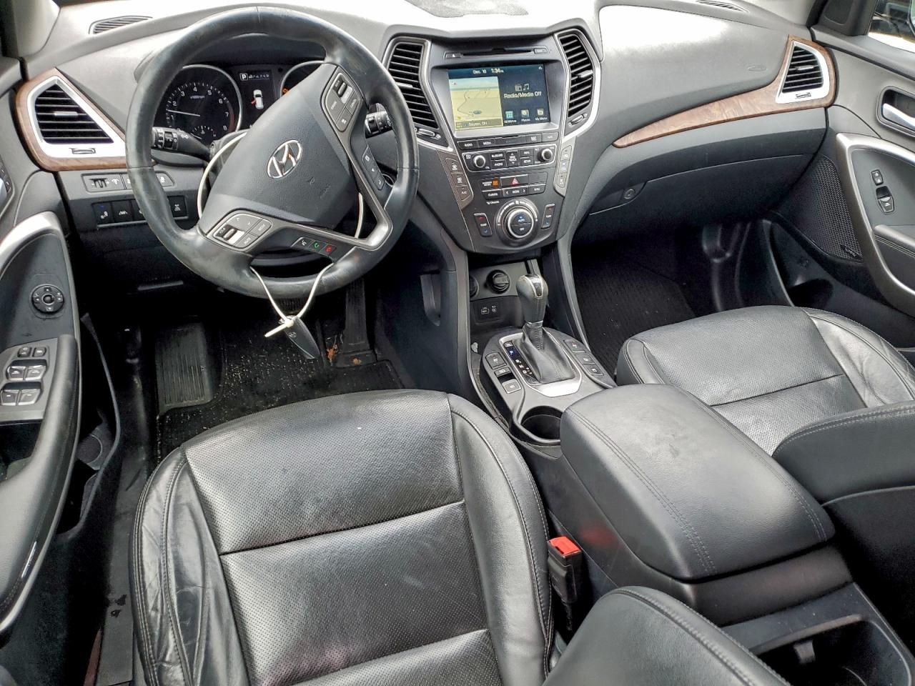 Lot #3316811432 2017 HYUNDAI SANTA FE S