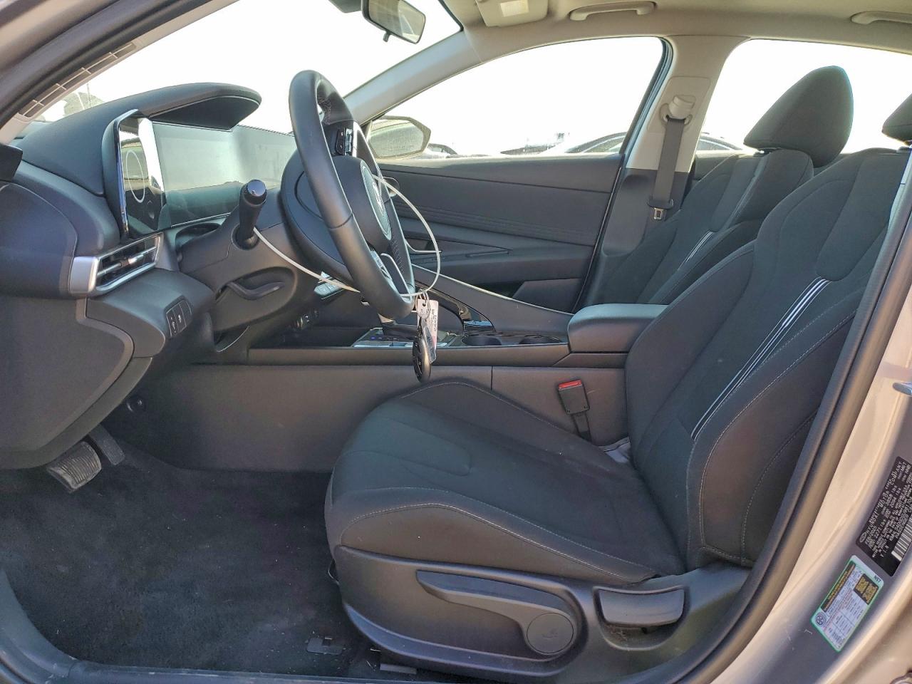 Lot #3305410316 2025 HYUNDAI ELANTRA SE