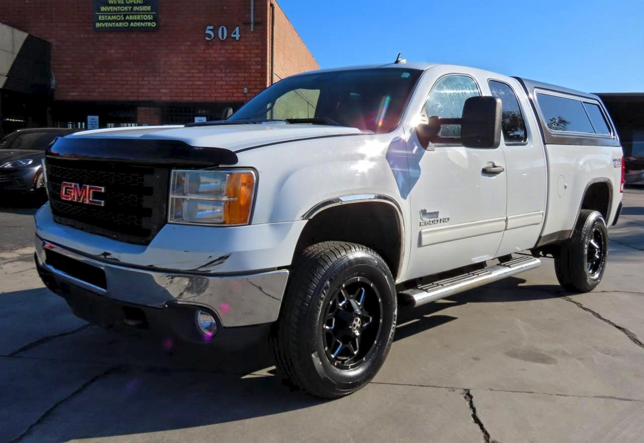 Lot #3310955847 2011 GMC SIERRA K25