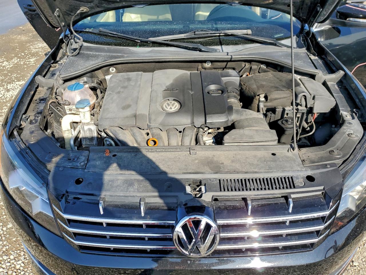 VOLKSWAGEN PASSAT SE