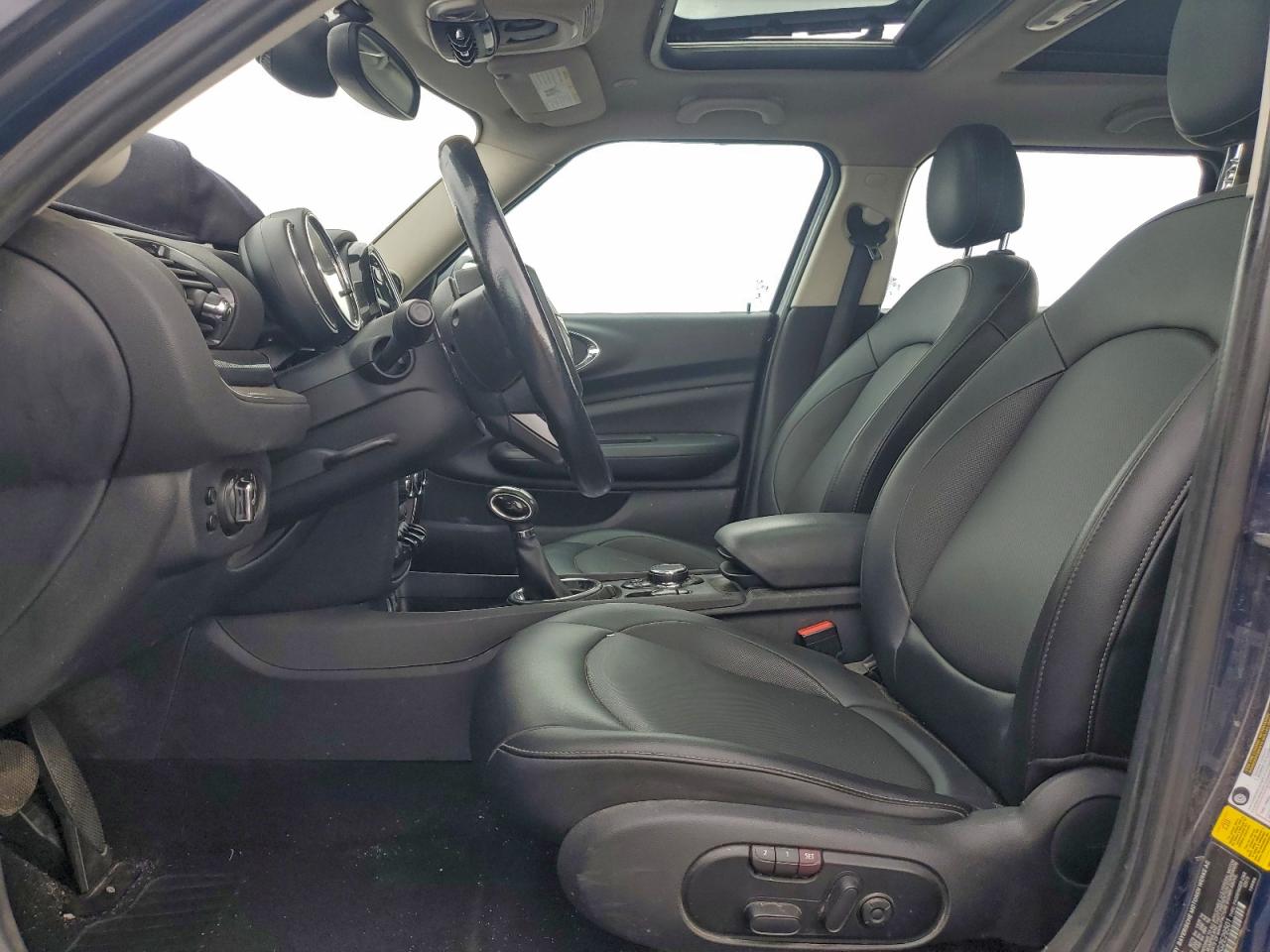 Lot #3318116365 2016 MINI COOPER CLU