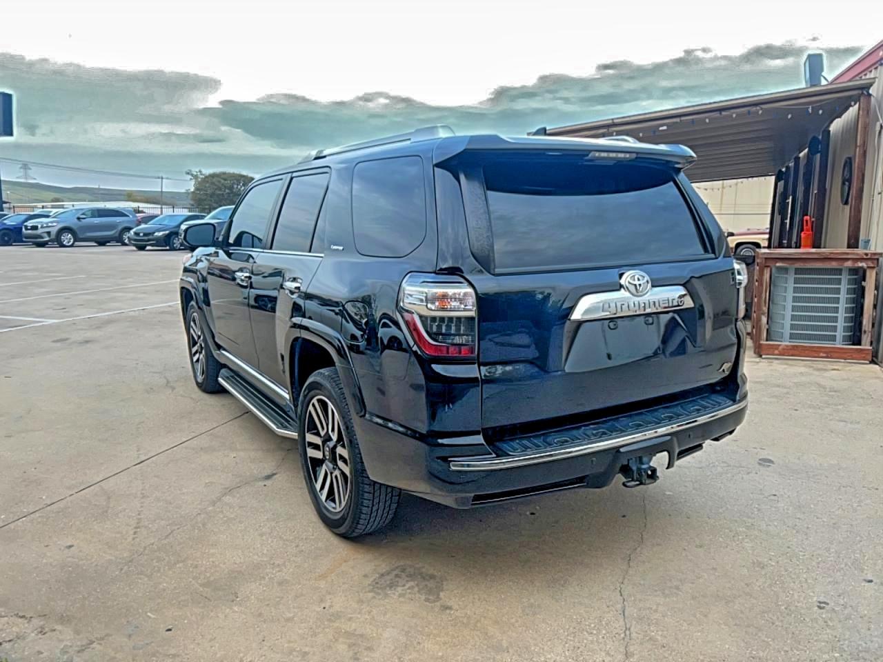 TOYOTA 4RUNNER SR5/SR5 PREMIUM