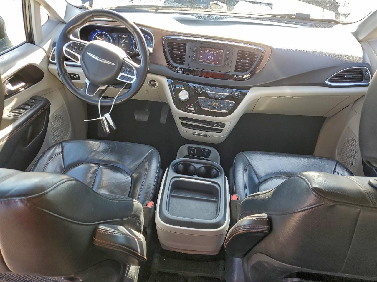 CHRYSLER PACIFICA TOURING L