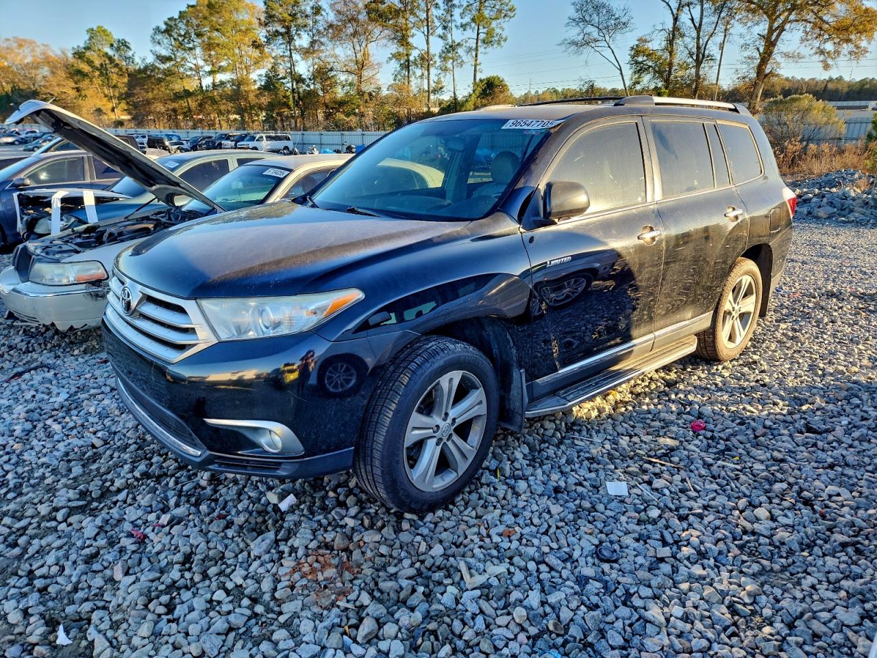 Lot #3316819399 2013 TOYOTA HIGHLANDER