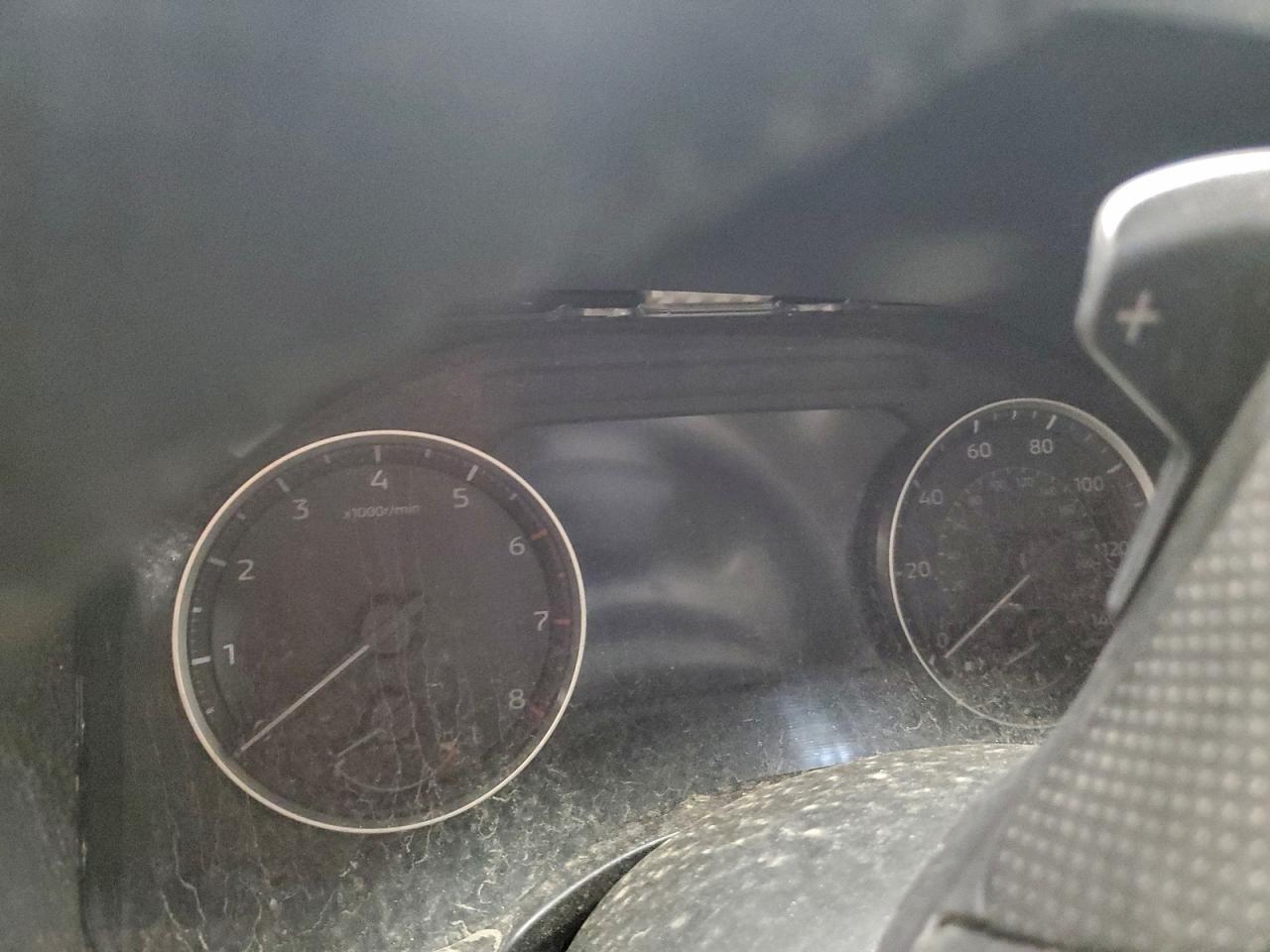 MITSUBISHI OUTLANDER SE