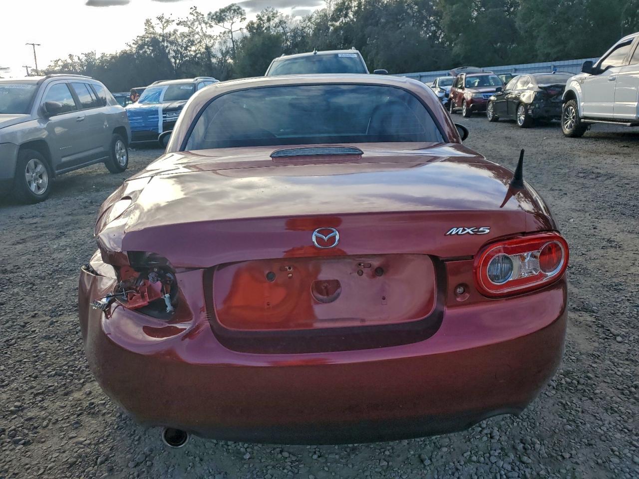 MAZDA MX-5 MIATA