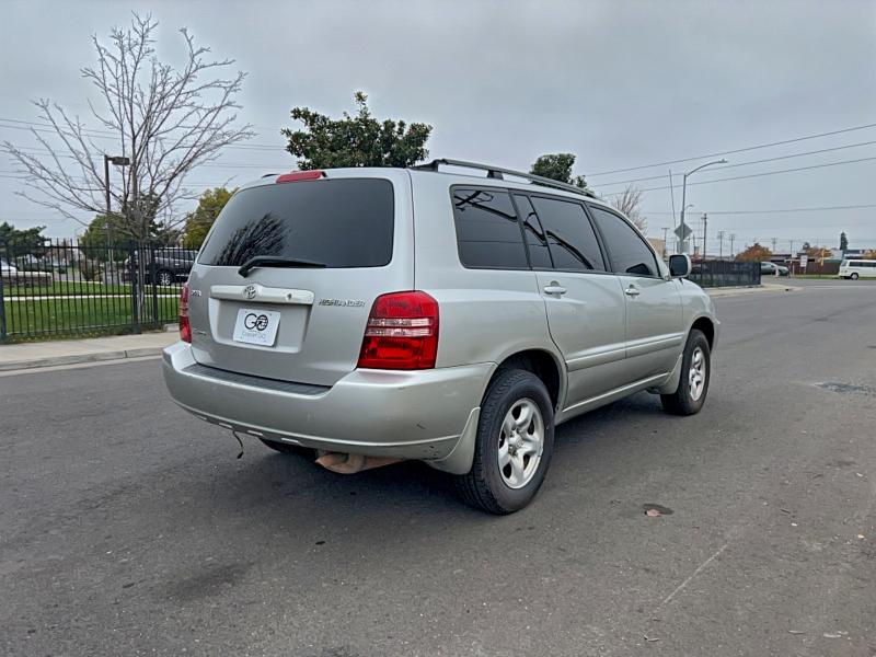 2002 TOYOTA HIGHLANDER #3315718366