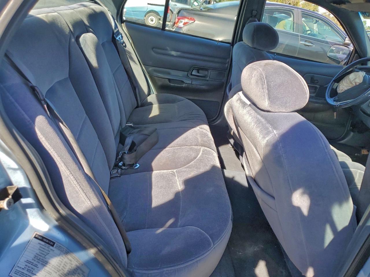 Lot #3315892096 1999 FORD CROWN VIC